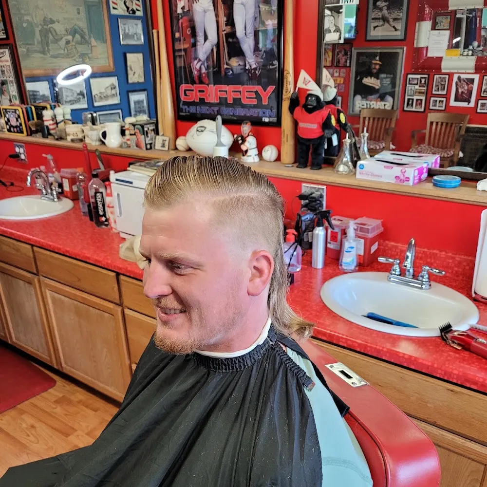 Carl's Classics barbershop photo 5