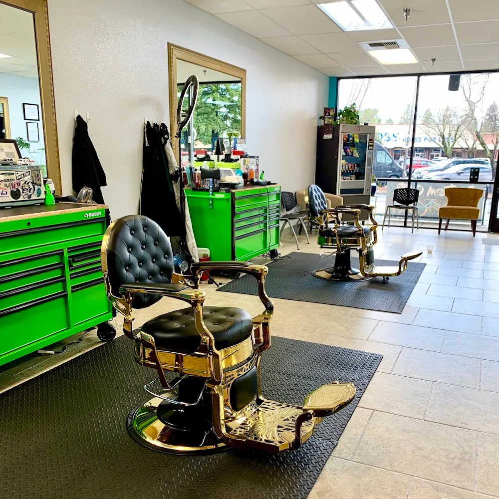 Custom Cuts Barbershop photo 3