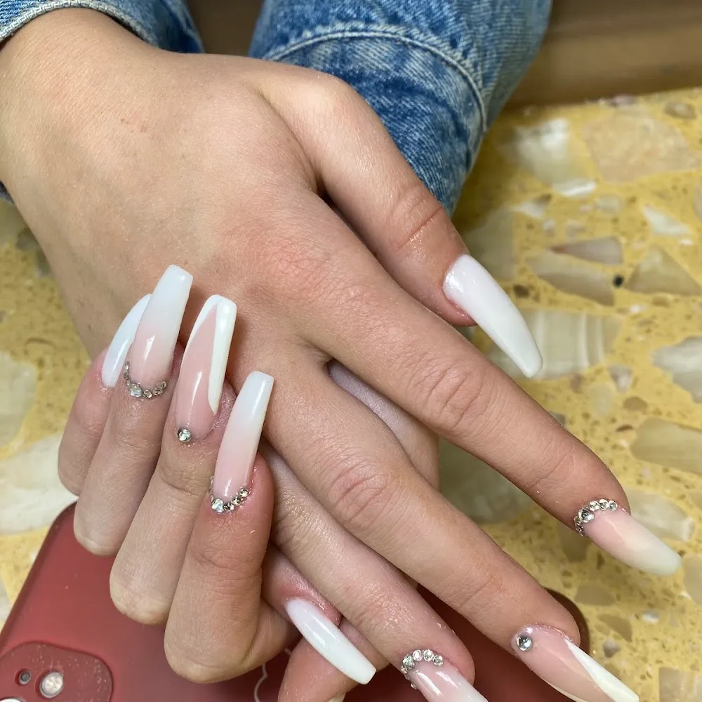 La Belle Nail & Spa photo 3